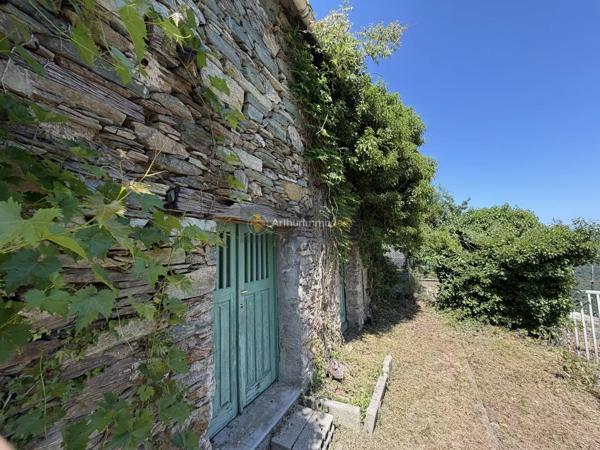 Vente                                                      Maison de village
                        
                     4 pièces                      83 m2                     à Piano