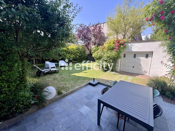 Maison 8 pièces - 201 m² Exclusivité efficity