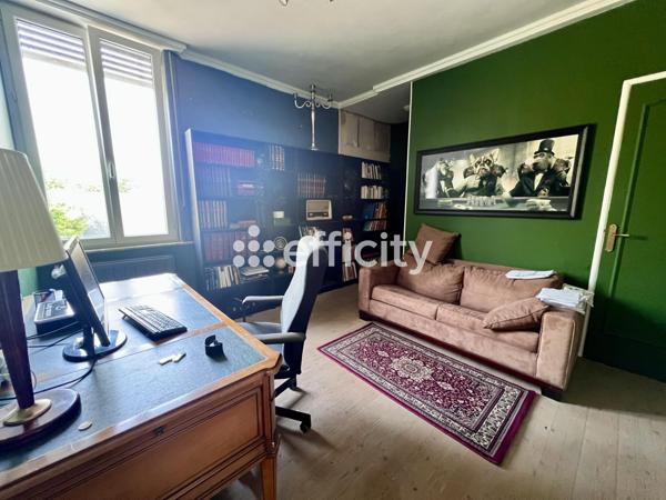 Maison 8 pièces - 201 m² Exclusivité efficity