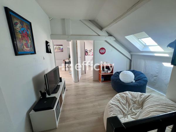 Maison 8 pièces - 201 m² Exclusivité efficity