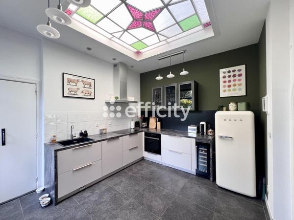 Maison 8 pièces - 201 m² Exclusivité efficity