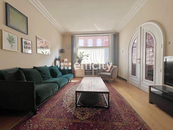 Maison 8 pièces - 201 m² Exclusivité efficity