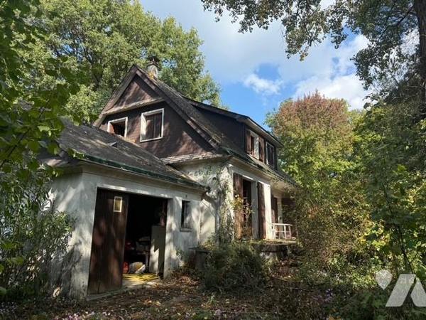 BOUCHEMAINE/PRUNIER MAISON A RENOVER SUR TERRAIN CONSTRUCTIBLE 