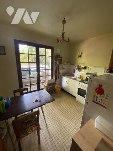 BOUCHEMAINE/PRUNIER MAISON A RENOVER SUR TERRAIN CONSTRUCTIBLE 