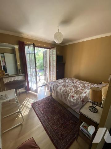 BOUCHEMAINE/PRUNIER MAISON A RENOVER SUR TERRAIN CONSTRUCTIBLE 