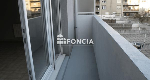 Location Studio 42.96 m² - Grenoble 38000