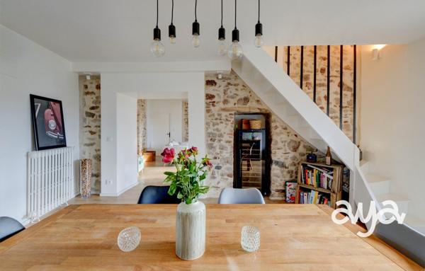 Maison en pierre rénovée en hameau