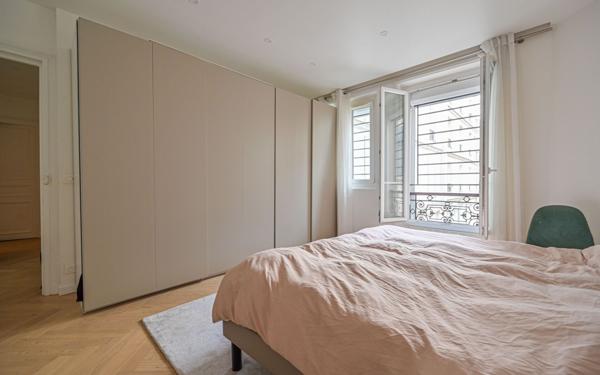 Appartement à vendre    5 pièces • 133,67 m2 Paris 11
