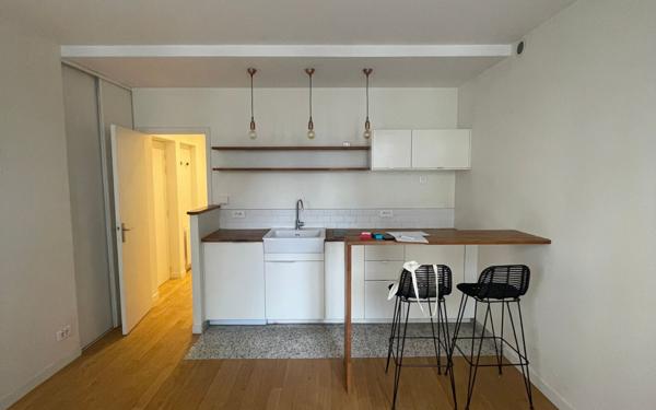Appartement à vendre    2 pièces • 33,36 m2 Paris 11