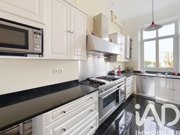 Appartement à vendre 7 pièces 206 m² Le Chesnay-Rocquencourt