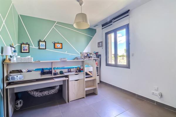 Maison
         4 pièces
        - 86 m² Exclusivité 299 000 € *