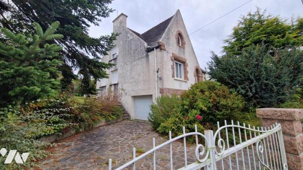 JOLIE MAISON DE 140 M²-4 CHAMBRES-PROXIMITE COMMERCES