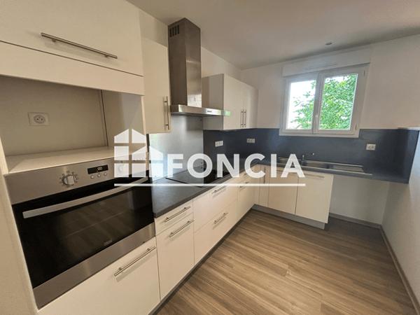 Location Appartement 3 pièces 84 m² - 43 RUE GASTON BOUTEILLER Albi 81000