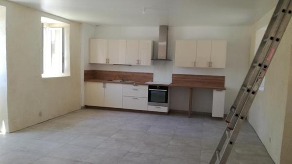 A LOUER SUPERBE AILE DE MANOIR ENTIEREMENT RENOVEE EN 2019 Charme