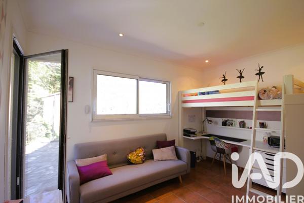 Maison à vendre 5 pièces 130 m² Nîmes