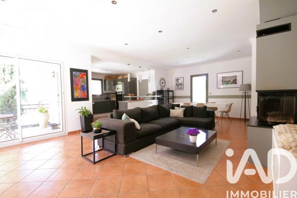 Maison à vendre 5 pièces 130 m² Nîmes