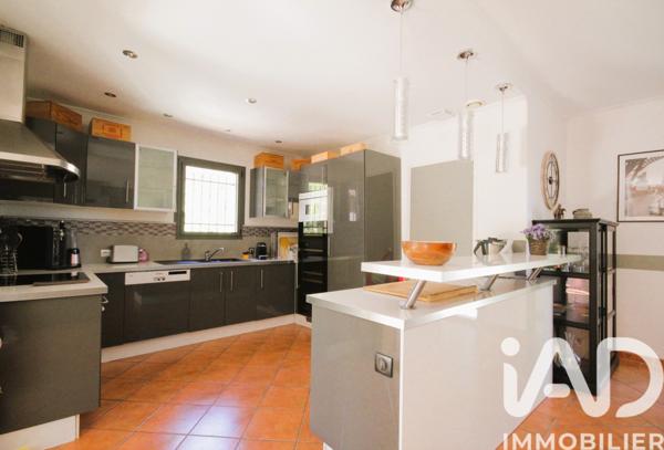 Maison à vendre 5 pièces 130 m² Nîmes