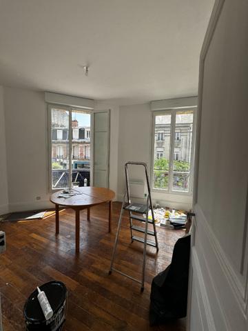 APPARTEMENT F2 - CENTRE VILLE -