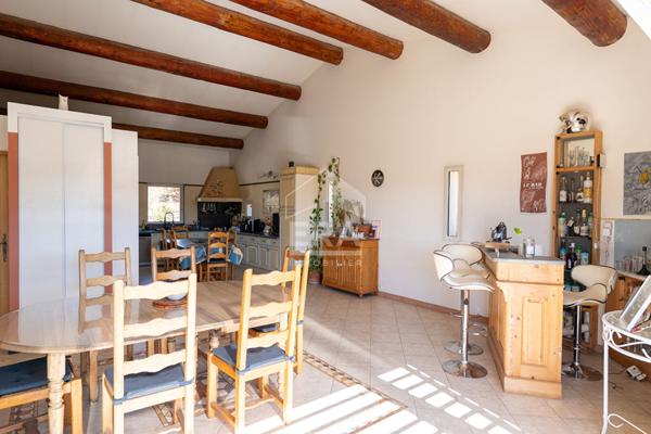 Maison Bouc Bel Air 138 m2 avec un sous sol d'environ 200 m2