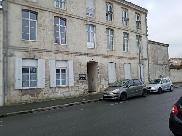 Local professionnel transformable en habitation - centre ville