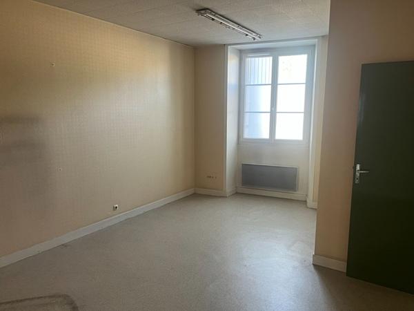 Local professionnel transformable en habitation - centre ville