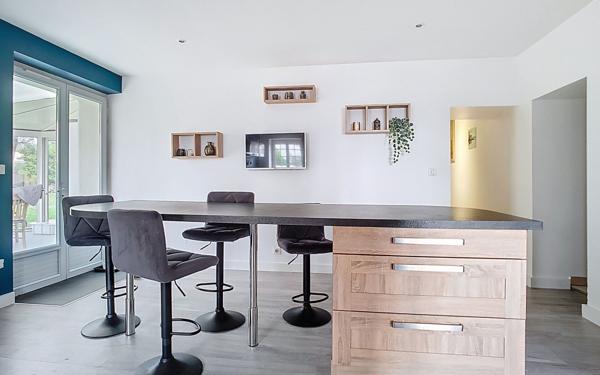 Maison à vendre    6 pièces • 192 m2 Vertou