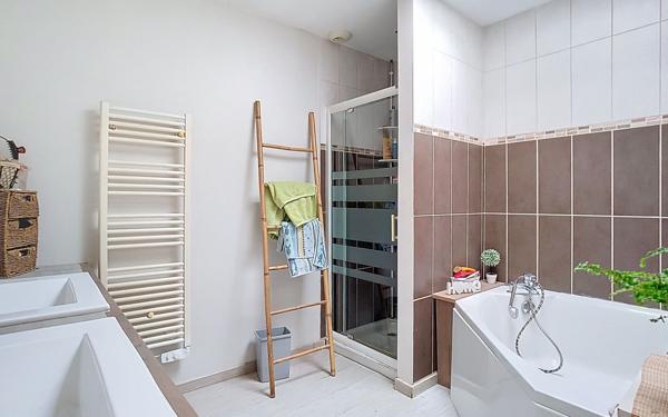 Maison à vendre    6 pièces • 192 m2 Vertou