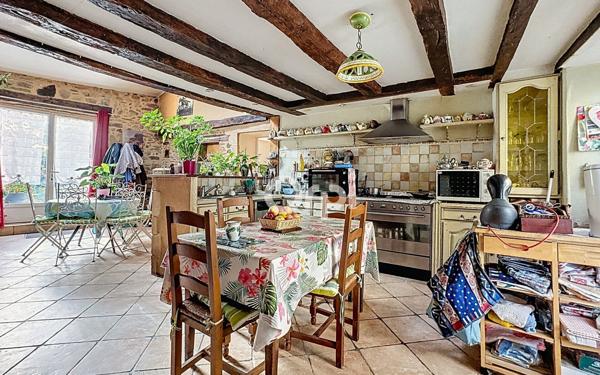 Maison à vendre    5 pièces •  Chaillac-sur-Vienne