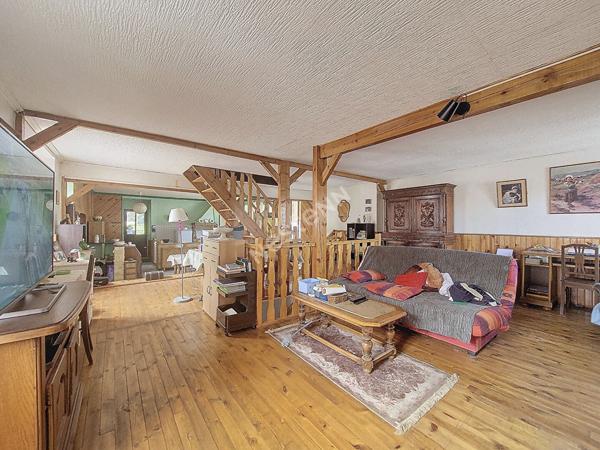 EXCLUSIVITE ! Maison en pierre avec terrasse, jardin clos et garage Centre RETOURNAC