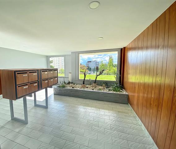 Location Lyon Croix-Rousse Ouest T1bis de 45m² en rez-de-chaussée avec parking