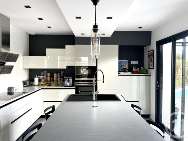 Maison à vendre  5 pièces - 155,56 m2 LE FENOUILLER - 85