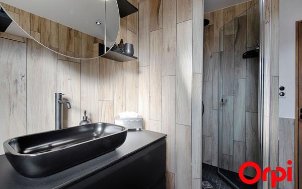 Maison à vendre    5 pièces •  Chamagnieu