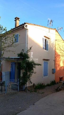 Maison de village à Saint-Julien le Montagnier