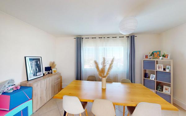 Appartement à vendre    4 pièces • 76 m2 Maizières-lès-Metz