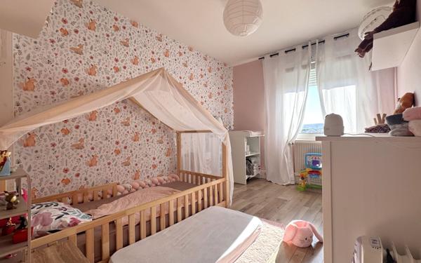 Appartement à vendre    4 pièces • 76 m2 Maizières-lès-Metz