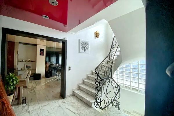 Maison 12 pièces - 300 m²