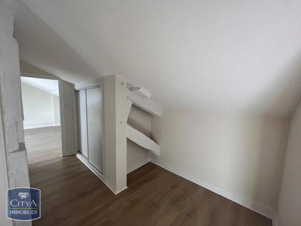 Appartement à louer 3 pièces 48.97m² Blois (41000)