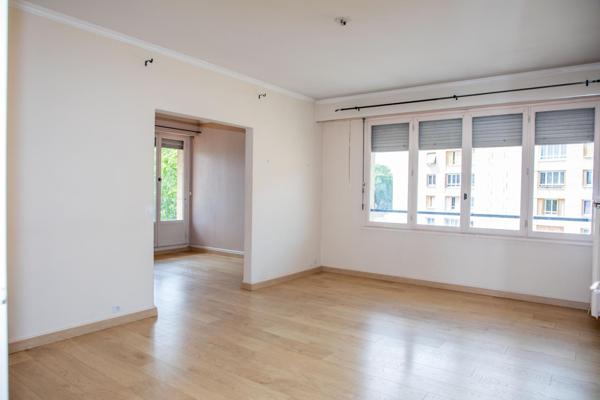 F4 lumineux - Terrasse - 2 caves - 1 parking