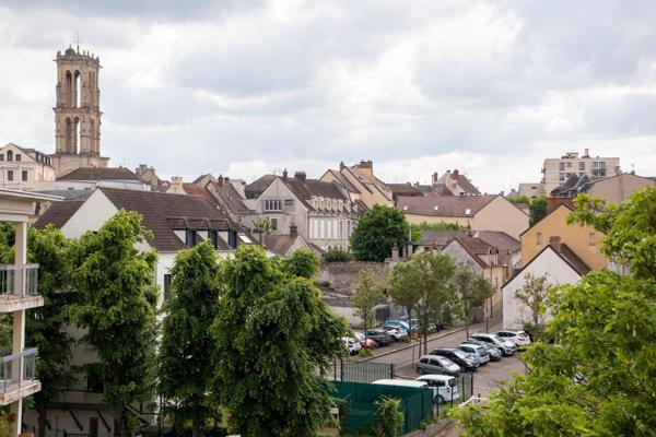 F4 lumineux - Terrasse - 2 caves - 1 parking