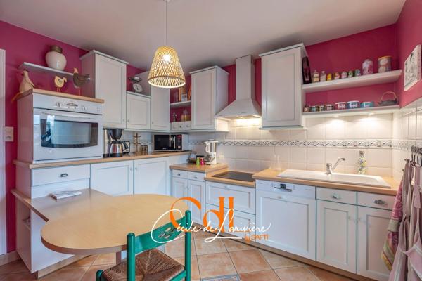 Belle maison familiale lumineuse, au calme et proche du centre. Nouveauté !