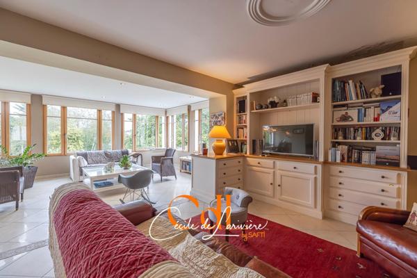 Belle maison familiale lumineuse, au calme et proche du centre. Nouveauté !