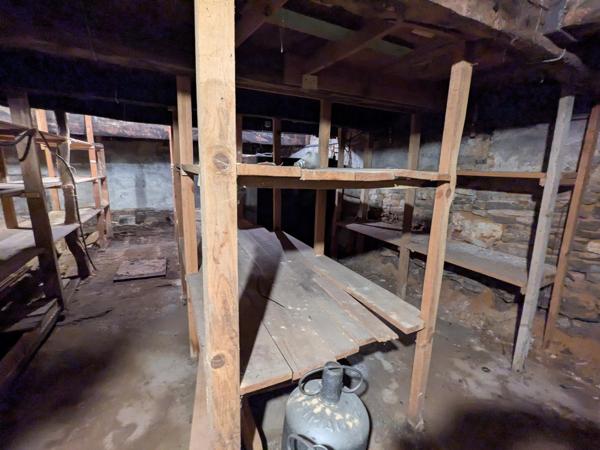 Immeuble rénové avec appartement duplex et local – centre Limogne-en-Quercy