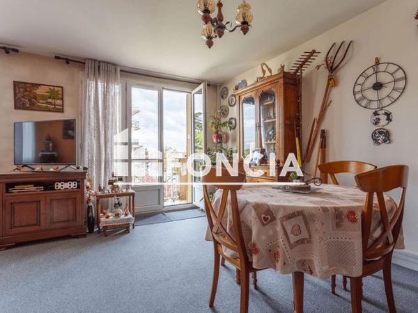 À vendre Appartement 4 pièces 71.5 m² - Ris-orangis 91130