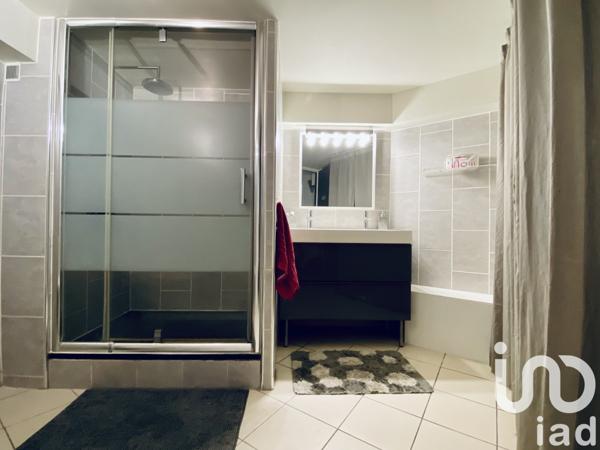 Appartement 4 pièces de 94 m² à Bordeaux (33000)