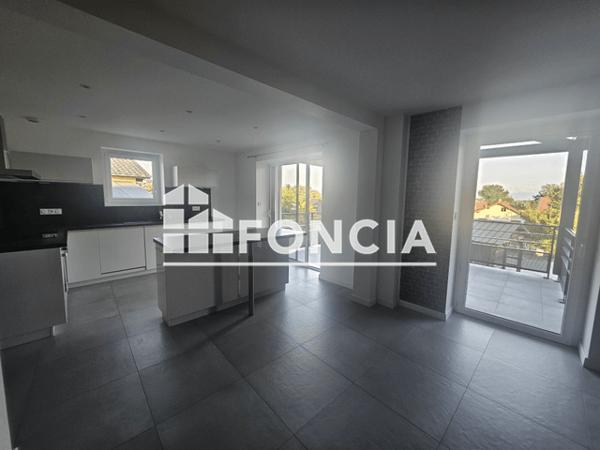 Location Appartement 4 pièces 93 m² - 66 ROUTE D'ORNEX Prevessin Moens 01280
