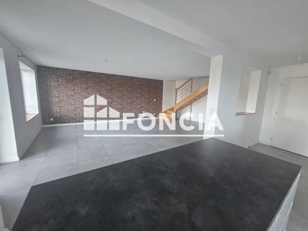 Location Appartement 4 pièces 93 m² - 66 ROUTE D'ORNEX Prevessin Moens 01280