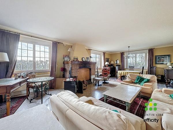 Maison
         5 pièces
        - 179 m² Exclusivité 225 000 € *