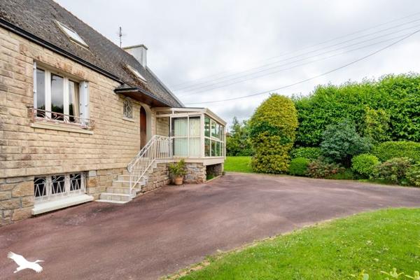 Maison à vendre |  Ploudaniel |  9 pièces | 159 m²