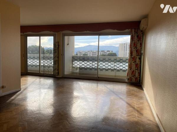 APPARTEMENT T3/4, 83 M², 3 BALCONS, UNE CAVE.