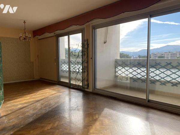 APPARTEMENT T3/4, 83 M², 3 BALCONS, UNE CAVE.